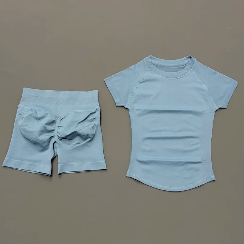Women's 2-Piece Seamless Workout Set – Short Sleeve Crop Top & High Waist Gym Shorts Activewear