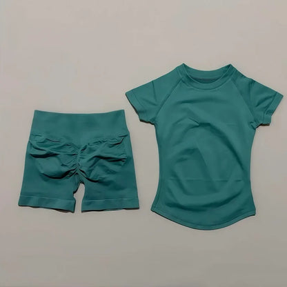 Women's 2-Piece Seamless Workout Set – Short Sleeve Crop Top & High Waist Gym Shorts Activewear