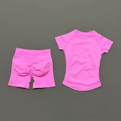 Women's 2-Piece Seamless Workout Set – Short Sleeve Crop Top & High Waist Gym Shorts Activewear