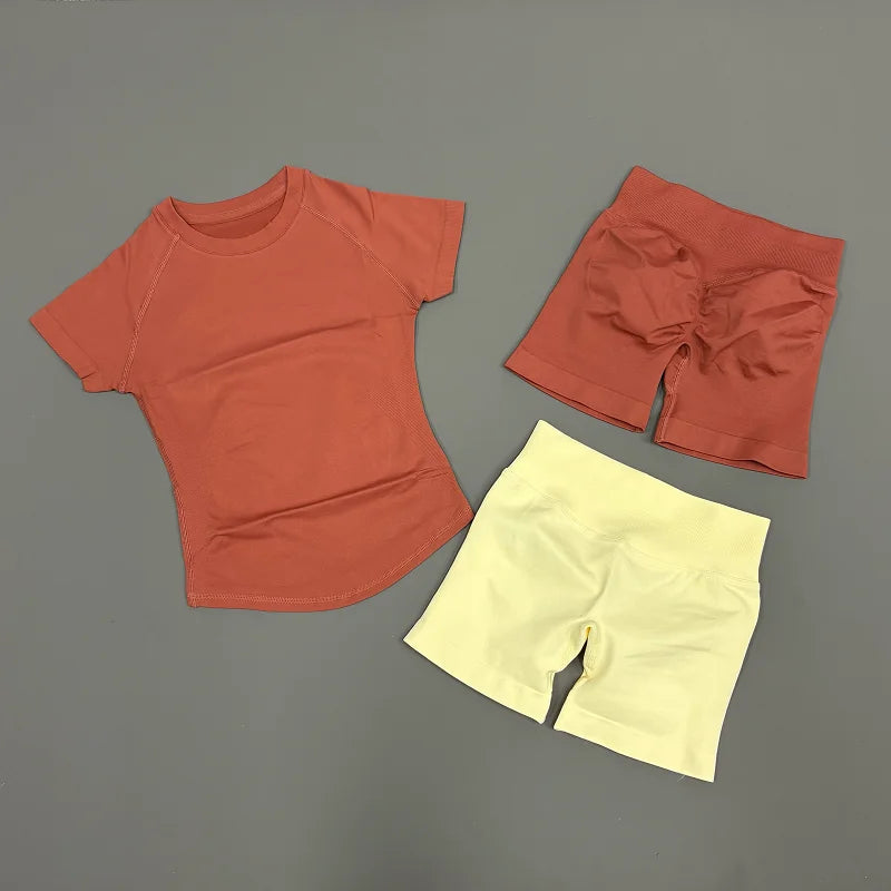 Women's 2-Piece Seamless Workout Set – Short Sleeve Crop Top & High Waist Gym Shorts Activewear